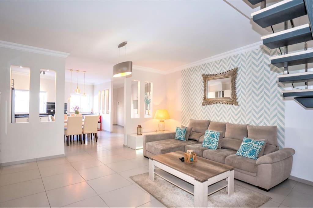 Luxuryvilla With Private Heated Pool And Spa 7P Quarteira Eksteriør billede