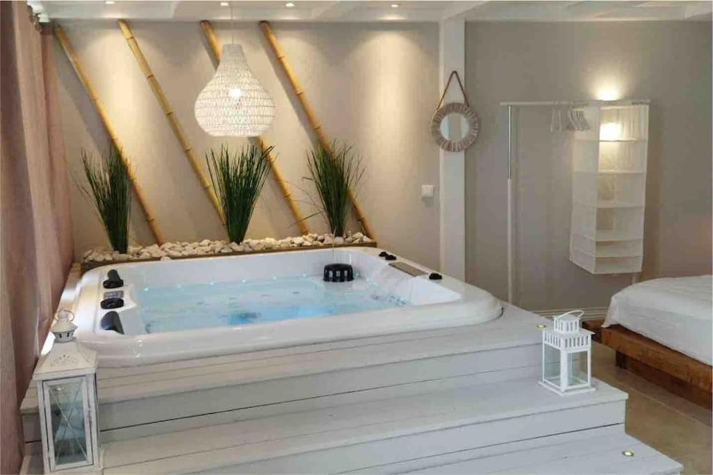 Luxuryvilla With Private Heated Pool And Spa 7P Quarteira Eksteriør billede